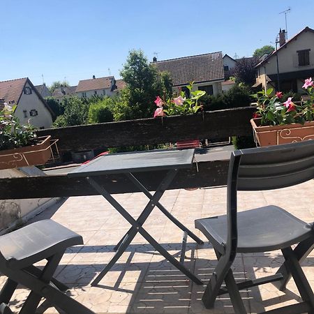 Chelles - Paris - Disneyland Marne La Vallee Екстериор снимка